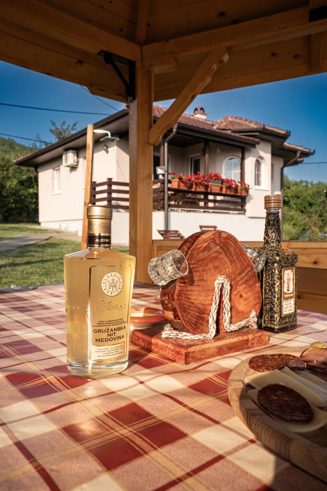 Zlatni Prag - Kraljevo Villa Bagian luar foto